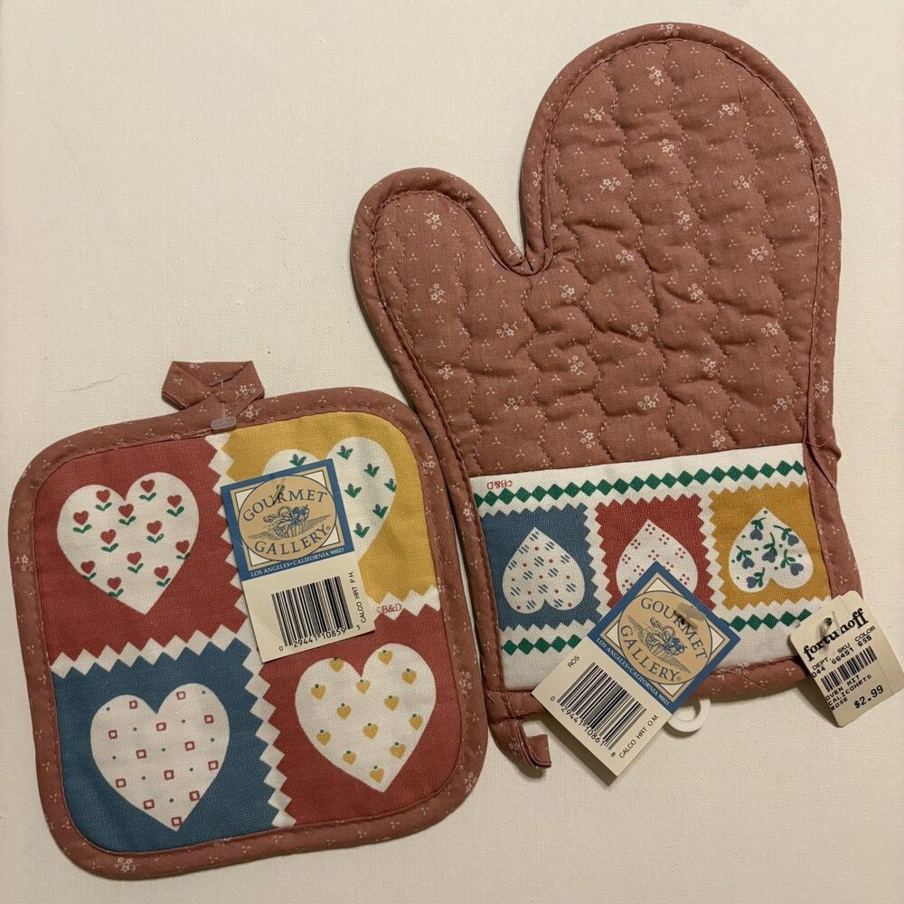 Pot Holder Mitt NOS Fortunoff Cottagecore Country Retro Pink Quilted Hearts 80s
